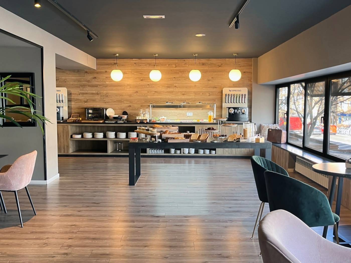 Acta-Madfor-Hotel-Restaurant-12