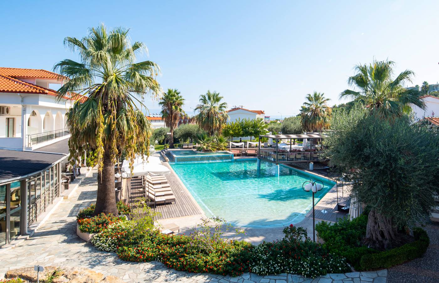 Flegra-Palace-Pool-2