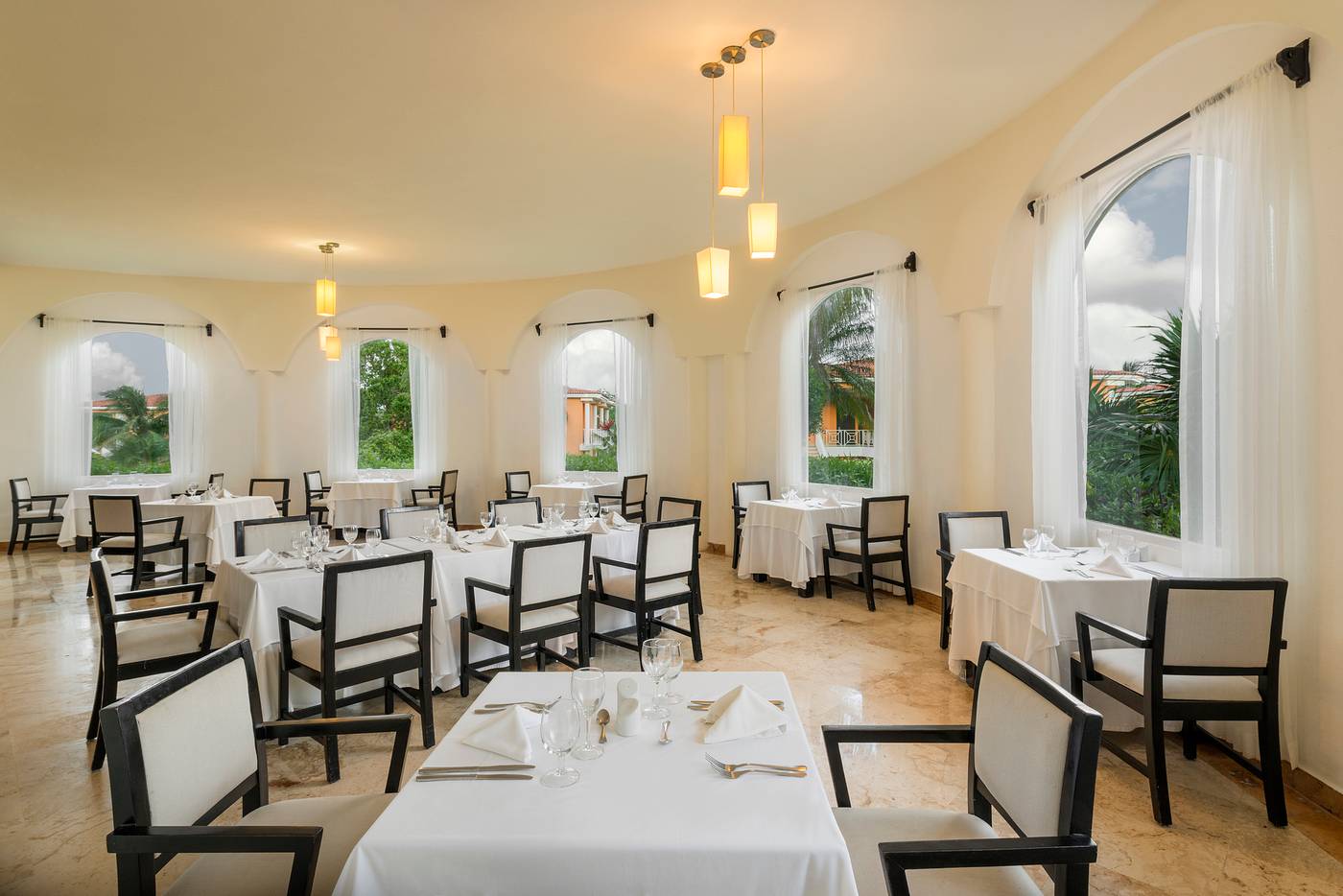 Ocean-Maya-Royale---Adults-Only-Restaurant-51