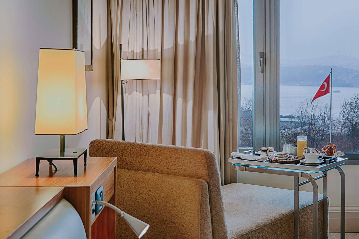 Grand-Hyatt-Istanbul-Room-37