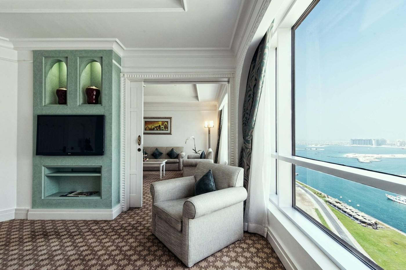 Habtoor-Grand-Resort--Autograph-Collection-Room-38