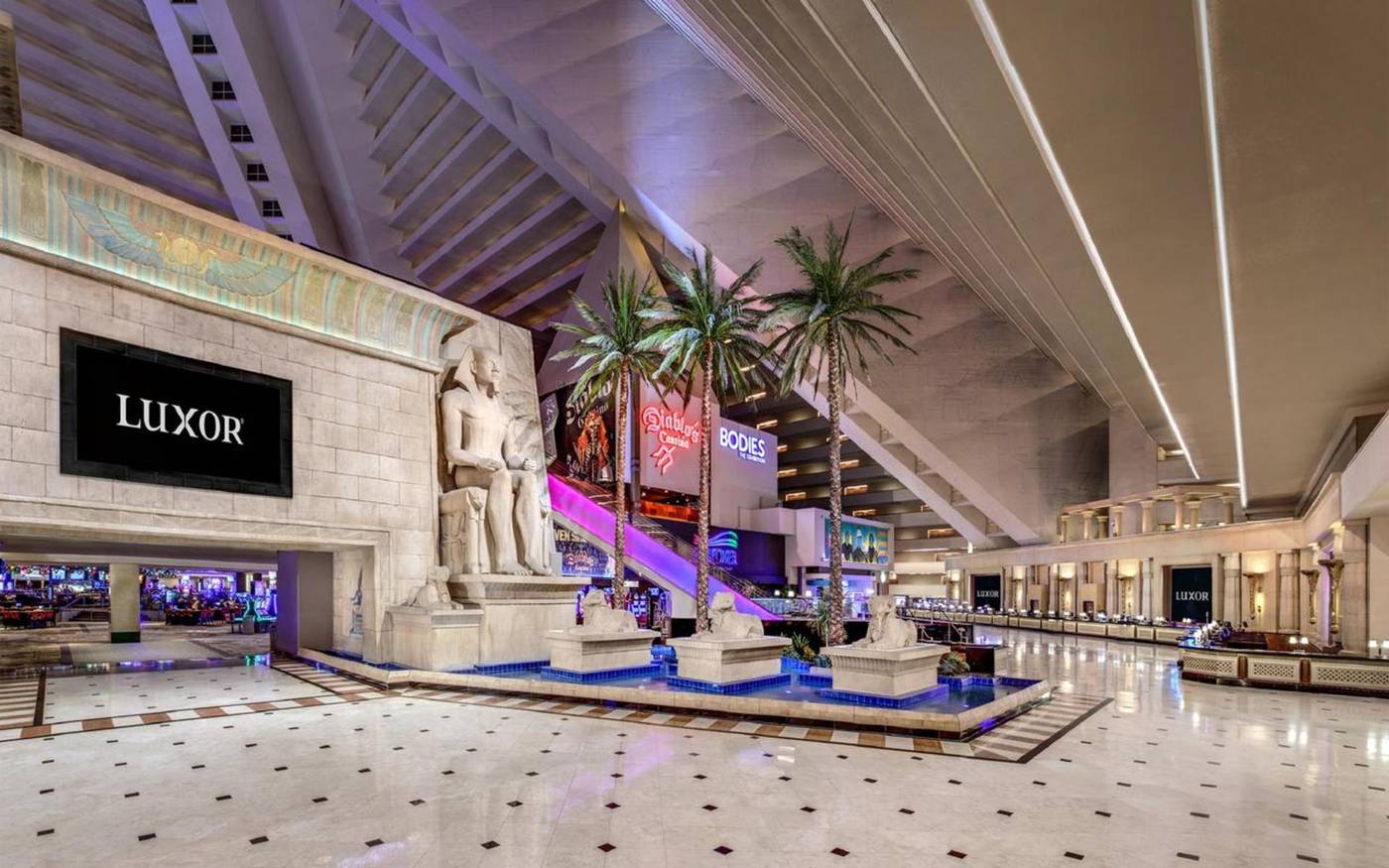 Luxor-Hotel-and-Casino-Lobby-5