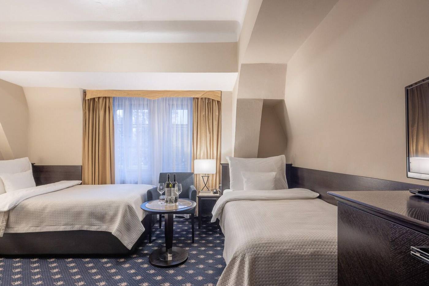 Pytloun-Old-Armoury-Hotel-Prague-Room-6