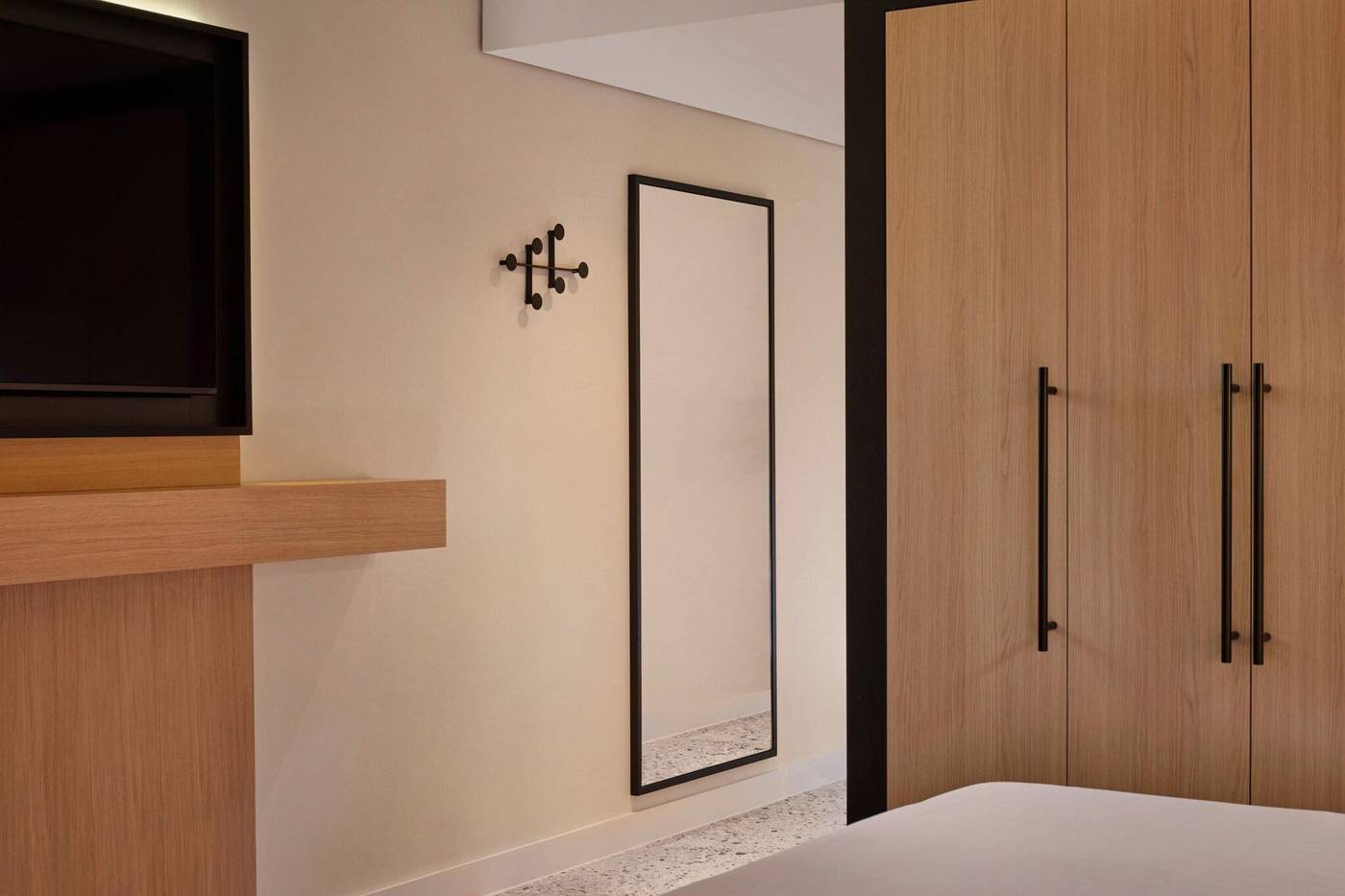 Sheraton-Amsterdam-Airport-Hotel-And-Conference-Center-Room-54