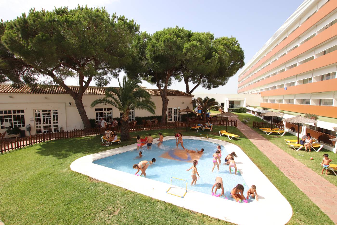 Carabela-Beach---Golf-Hotel-Pool-5