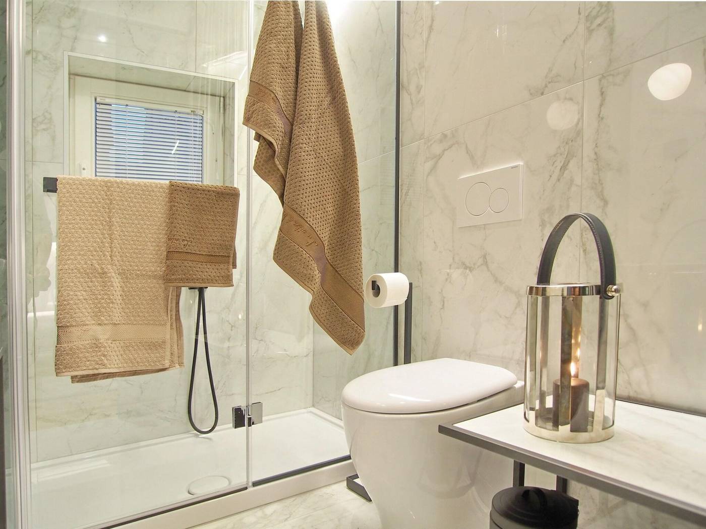 La-Vita-E-Bella-Ii-Room-57