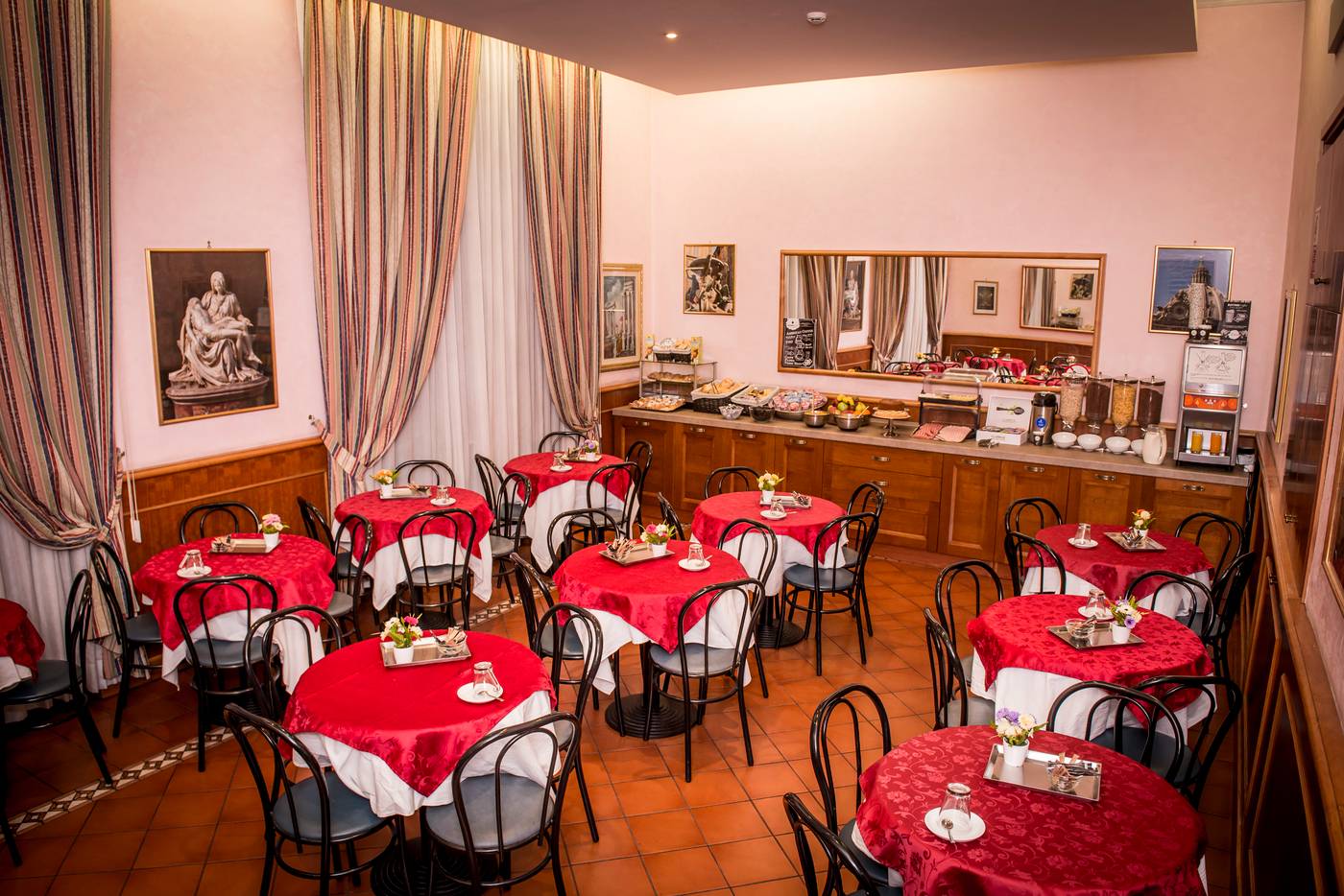 Emmaus-Restaurant-45