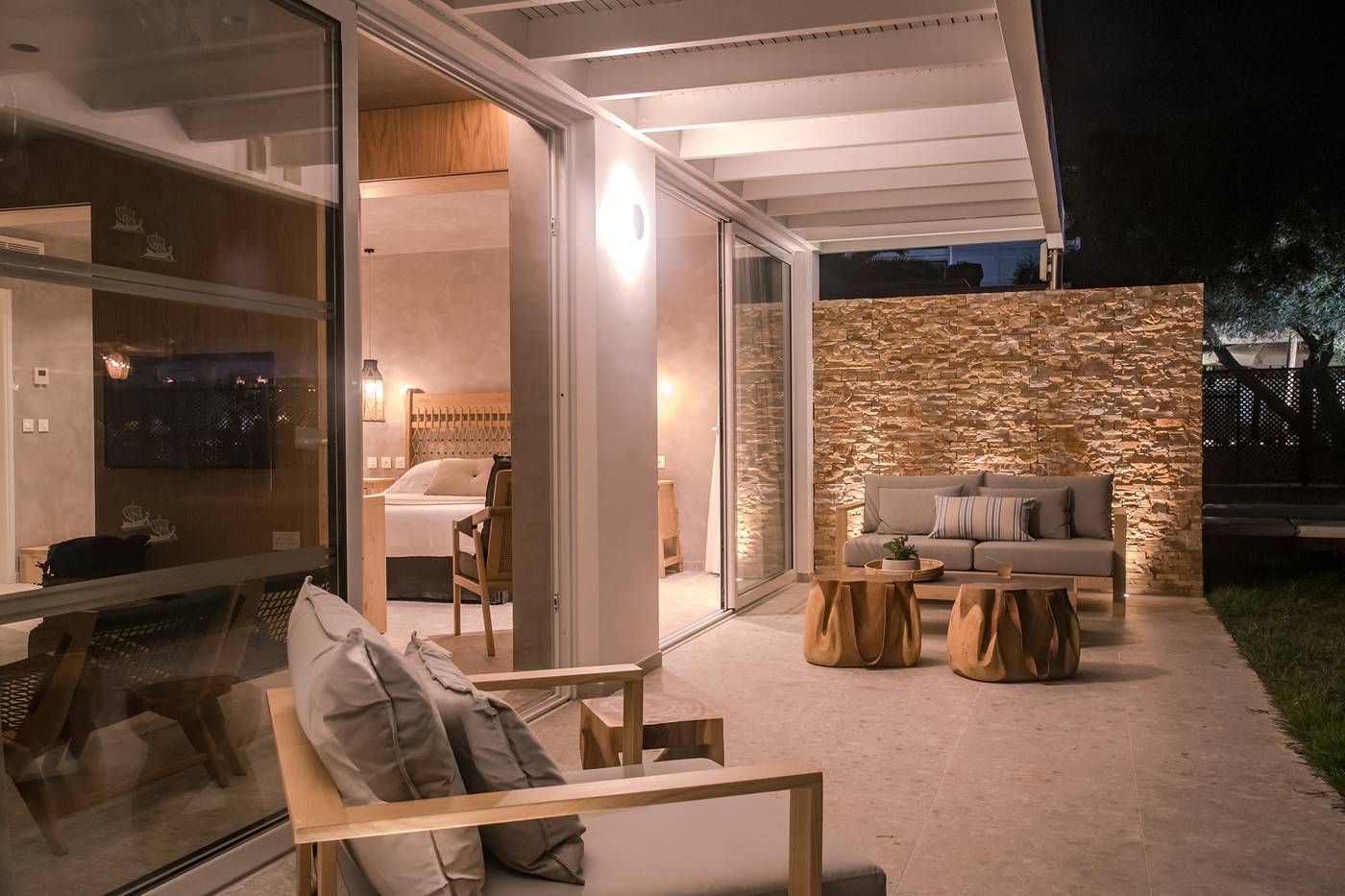 Grecian-Bay-Hotel-Room-8