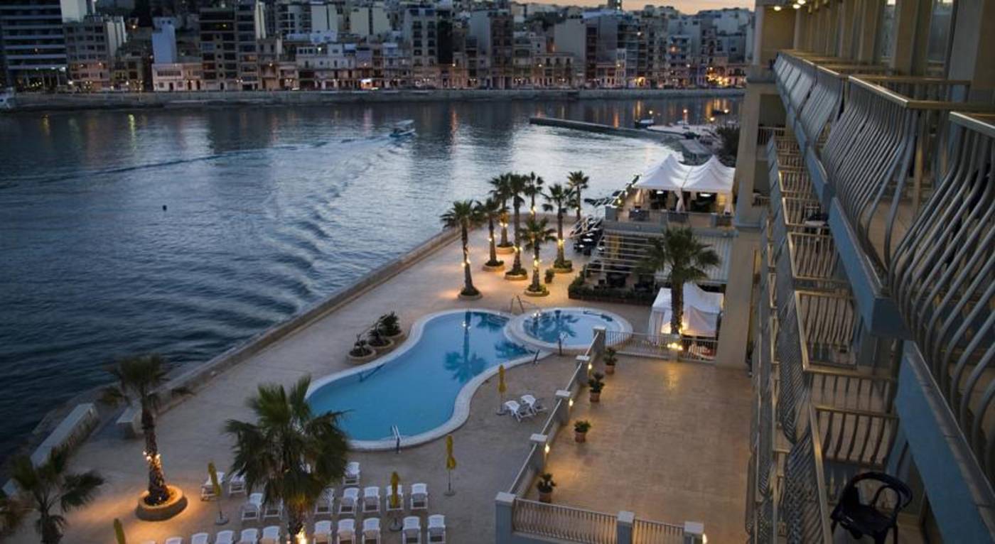 Cavalieri-Art-Hotel-General-view-1