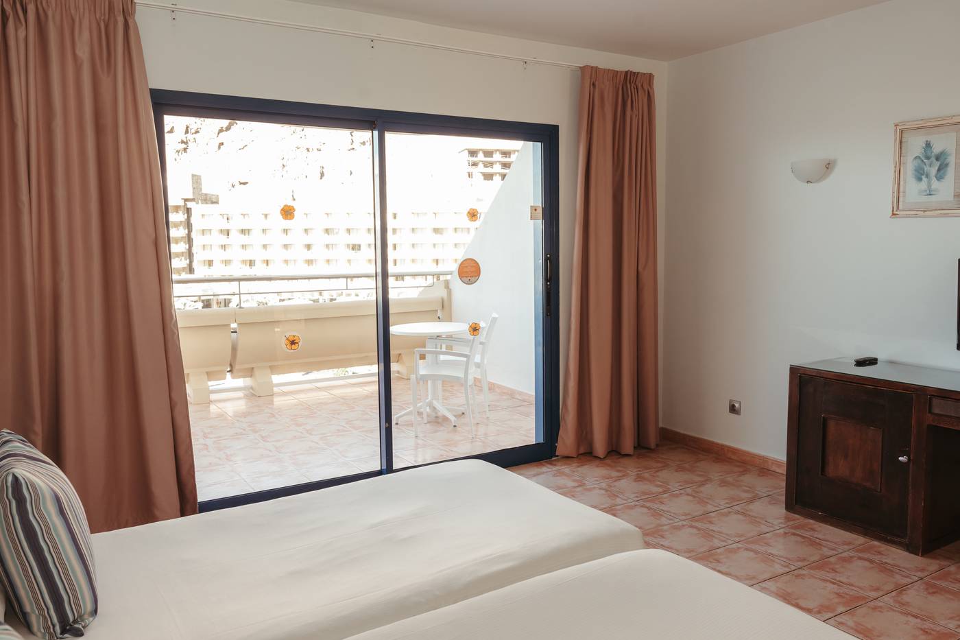 LIVVO-Lago-Taurito---Waterpark-Room-32