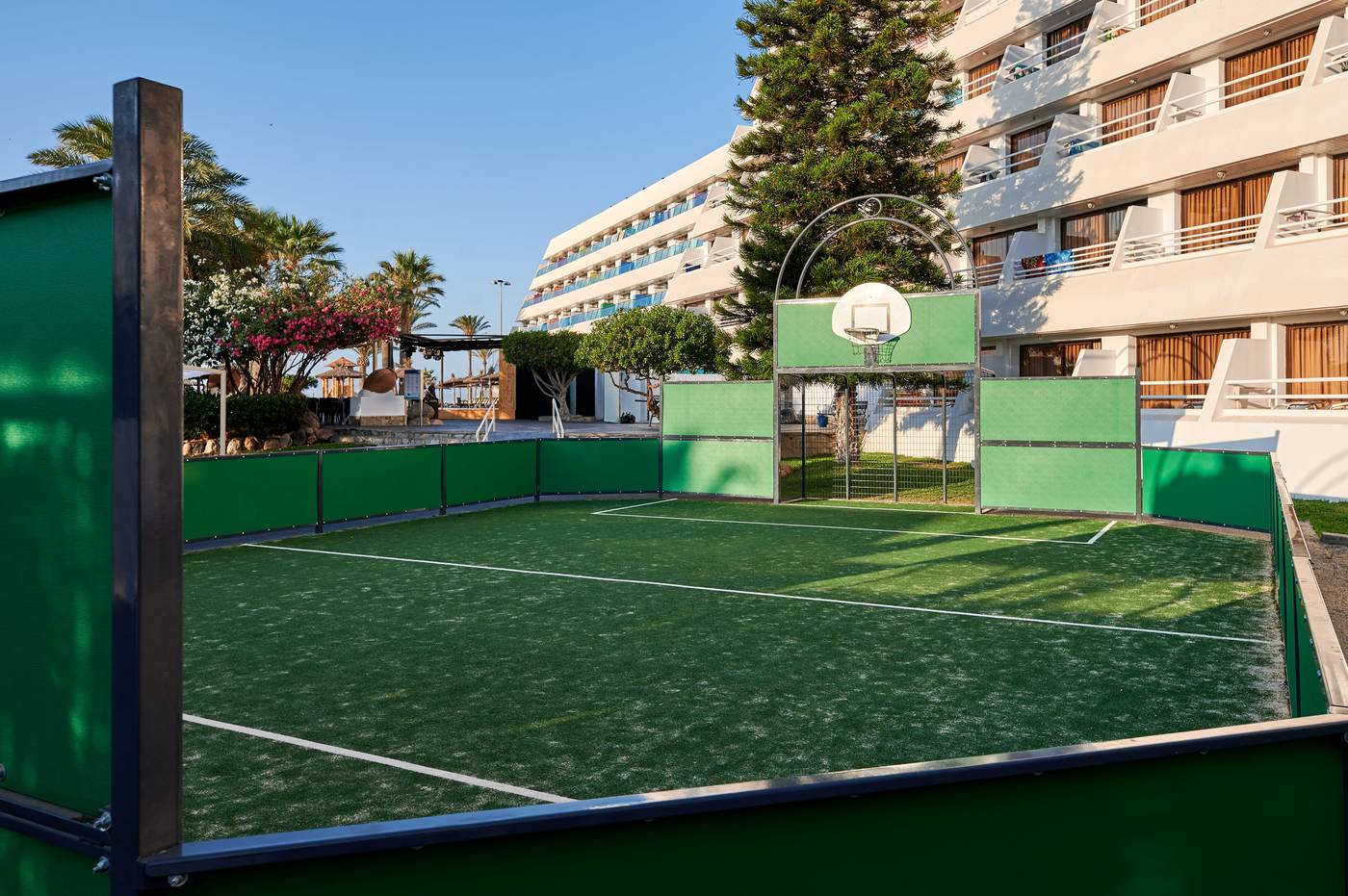 Alua-Golf-Trinidad-Sports-and-Entertainment-18