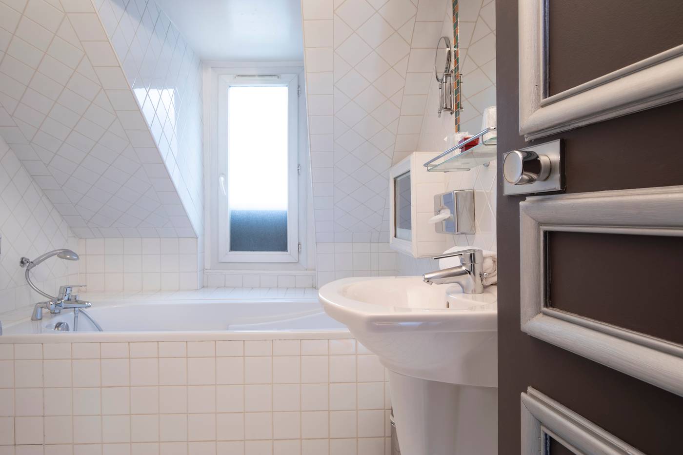 Elysees-Hotel-Room-34