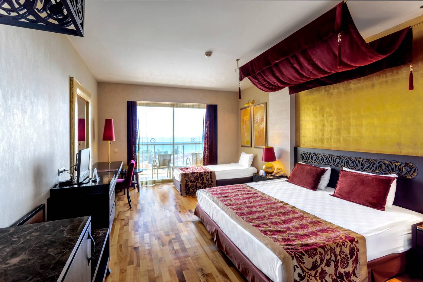 Horus Paradise Luxury Resort