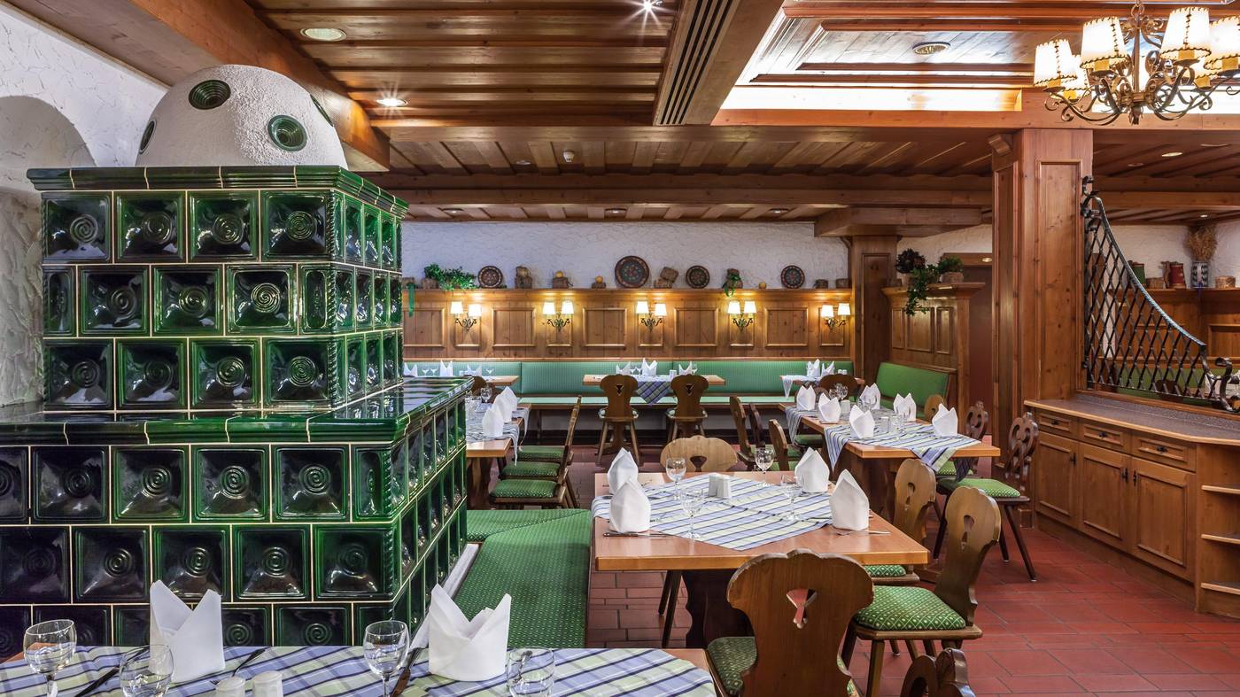 Holiday-Inn-Munich-South-Restaurant-41