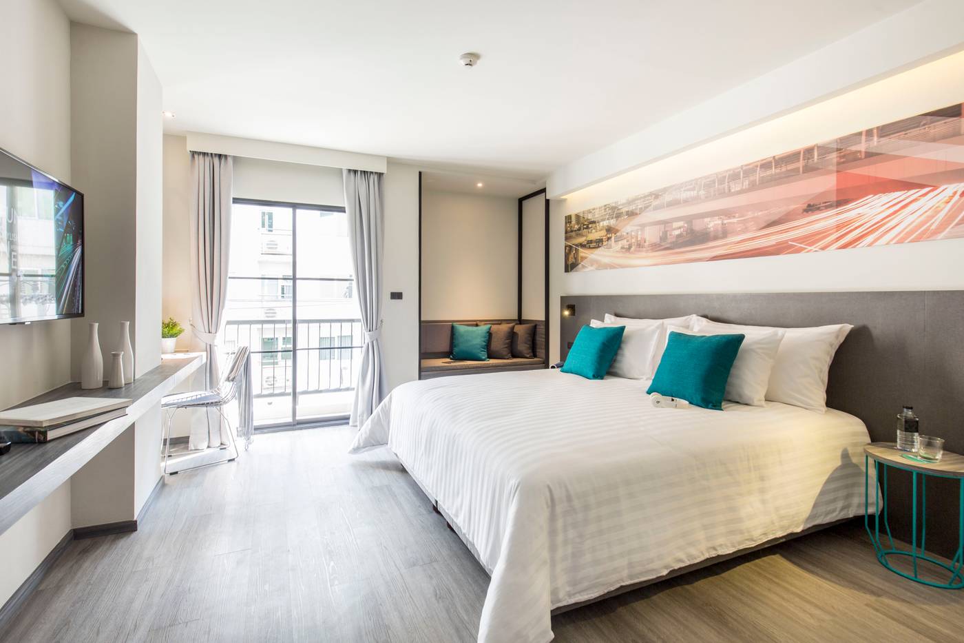 Cross-Vibe-Bangkok-Sukhumvit-Room-22