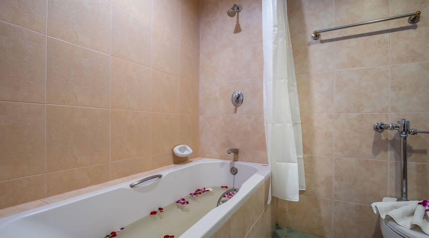 Karon-Princess-Hotel-Room-28