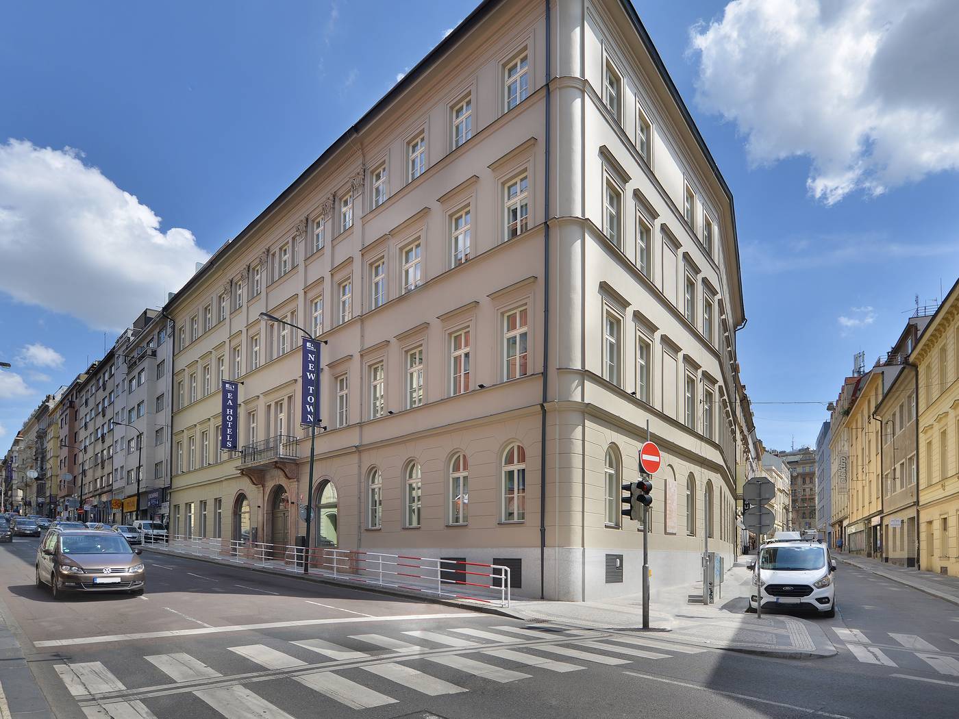 EA-Hotel-New-Town-General-view-2