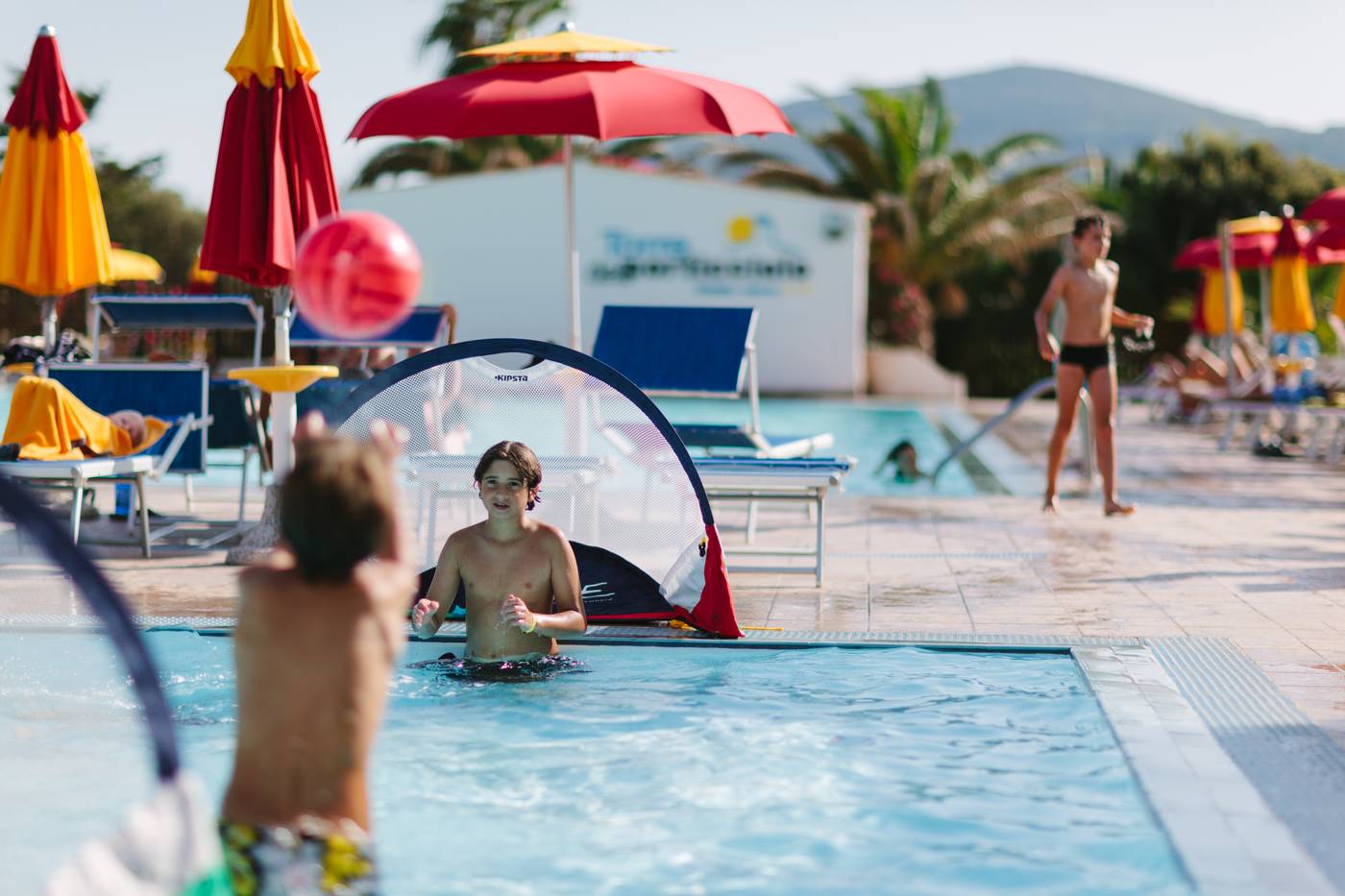 Torre-Del-Porticciolo-Camping---Village---Gampling-Pool-8