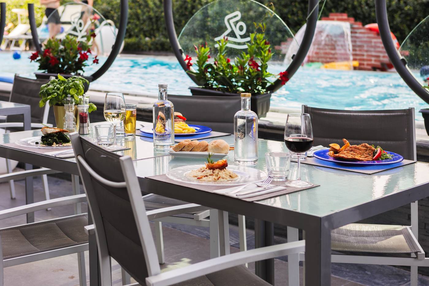 iH-Hotels-Milano-Lorenteggio-Pool-23