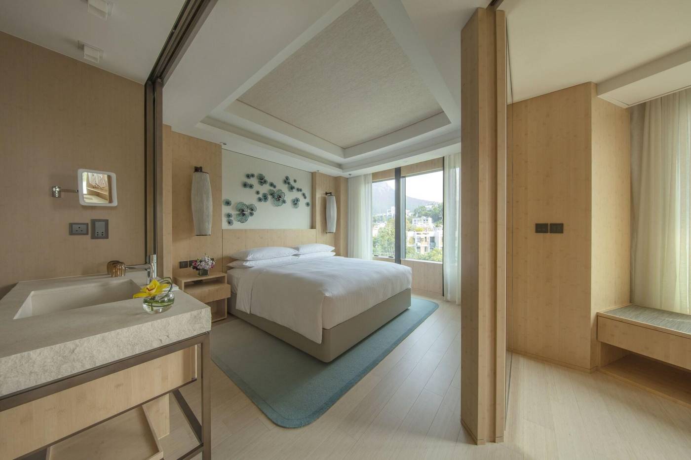 Hong-Kong-Ocean-Park-Marriott-Hotel-Room-44