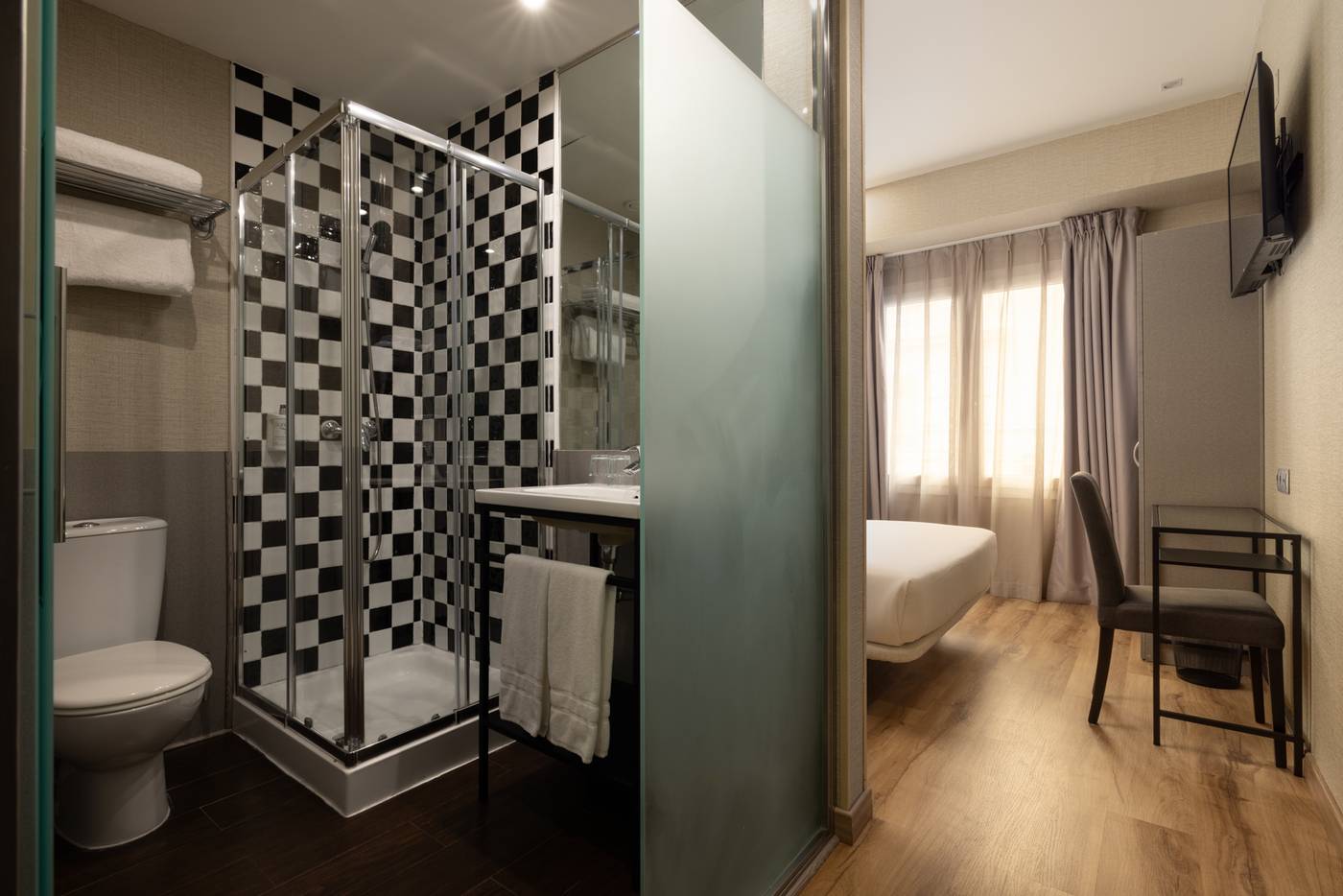 Avenida-Gran-Via-Room-25