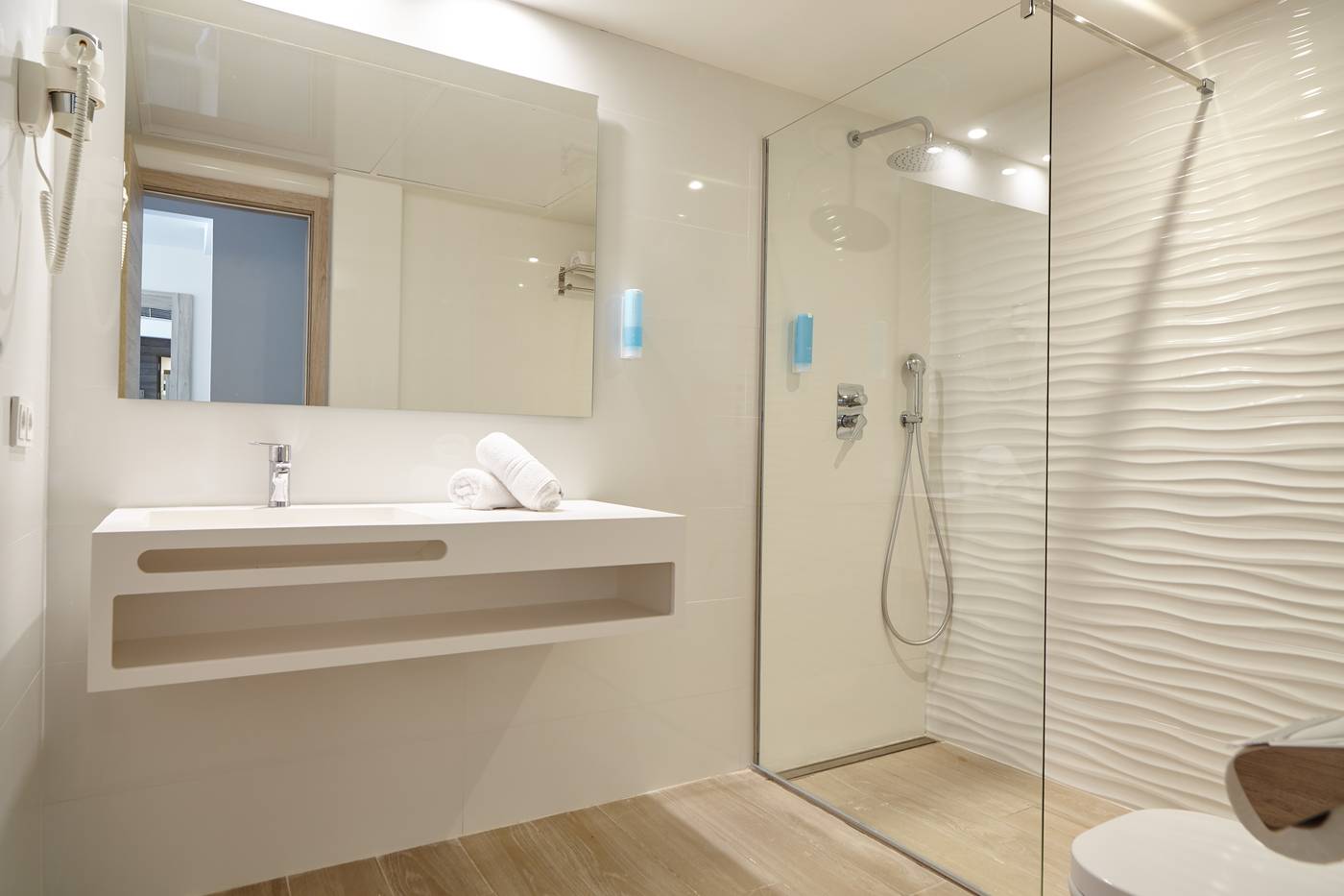 Sol-Bahia-Ibiza-Suites-Room-25