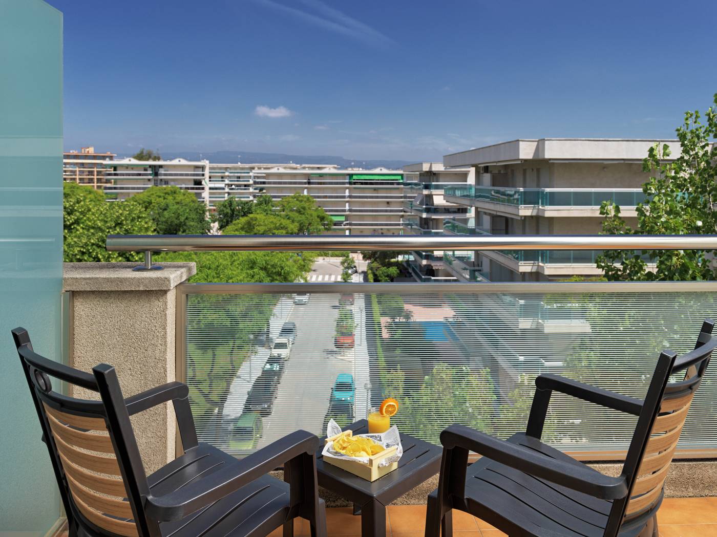 H10-Vintage-Salou---Adults-Only--16---Room-15