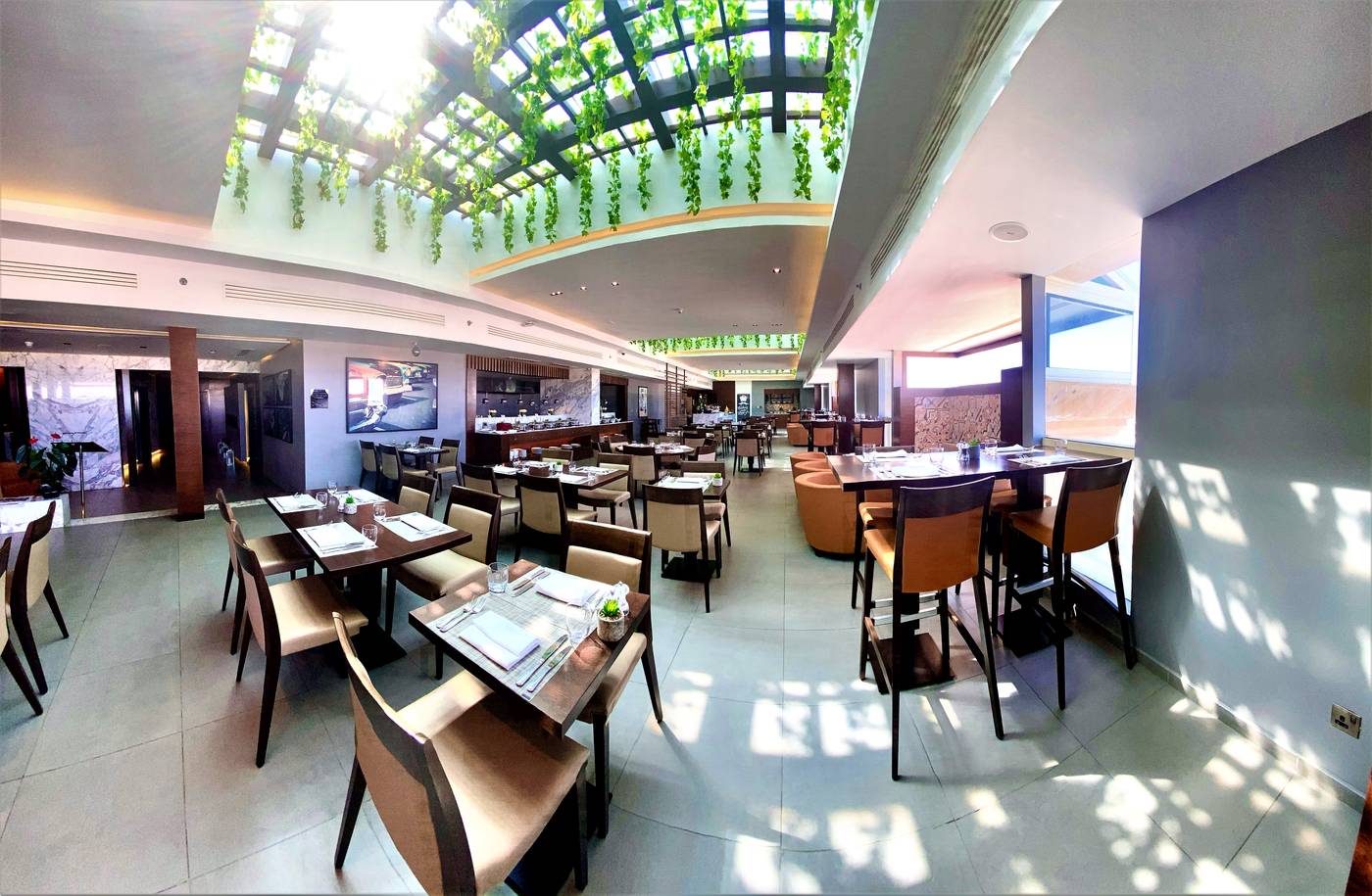Millennium-Hotel-Doha-Restaurant-15