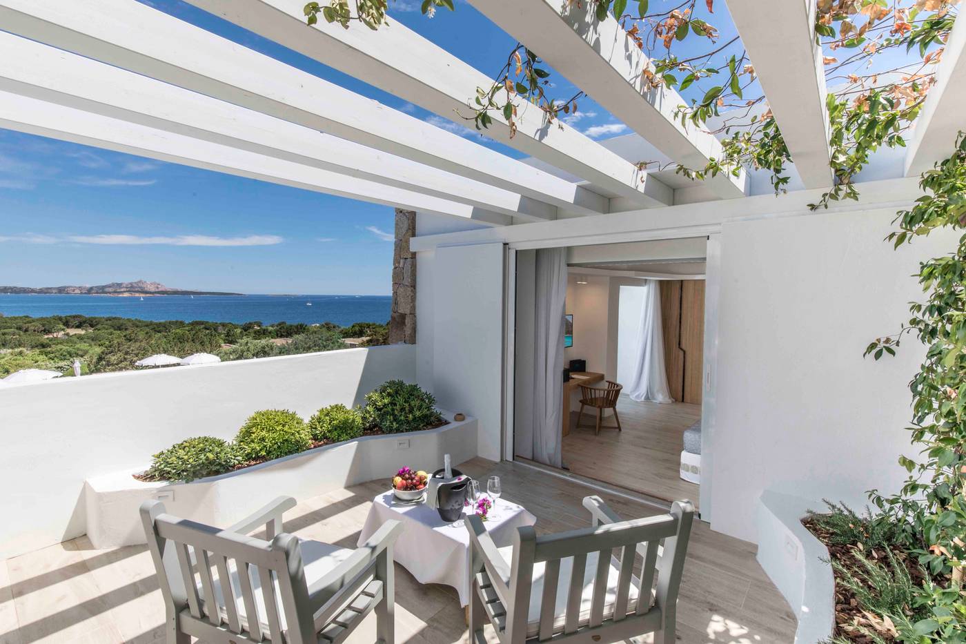 Grand-Relais-dei-Nuraghi-Room-79