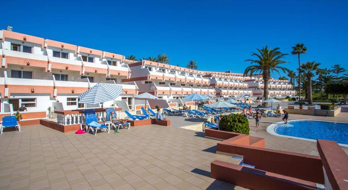 Club-Almoggar-Garden-Beach-Terrace-8