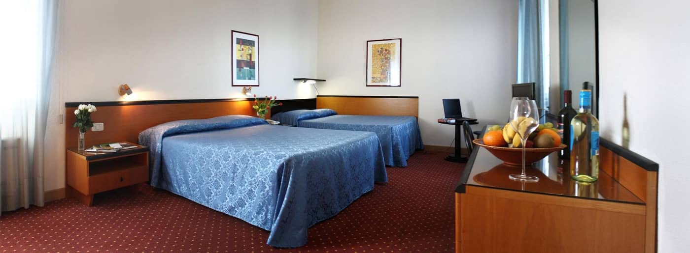 Hotel-Nuova-Grosseto-Room-2