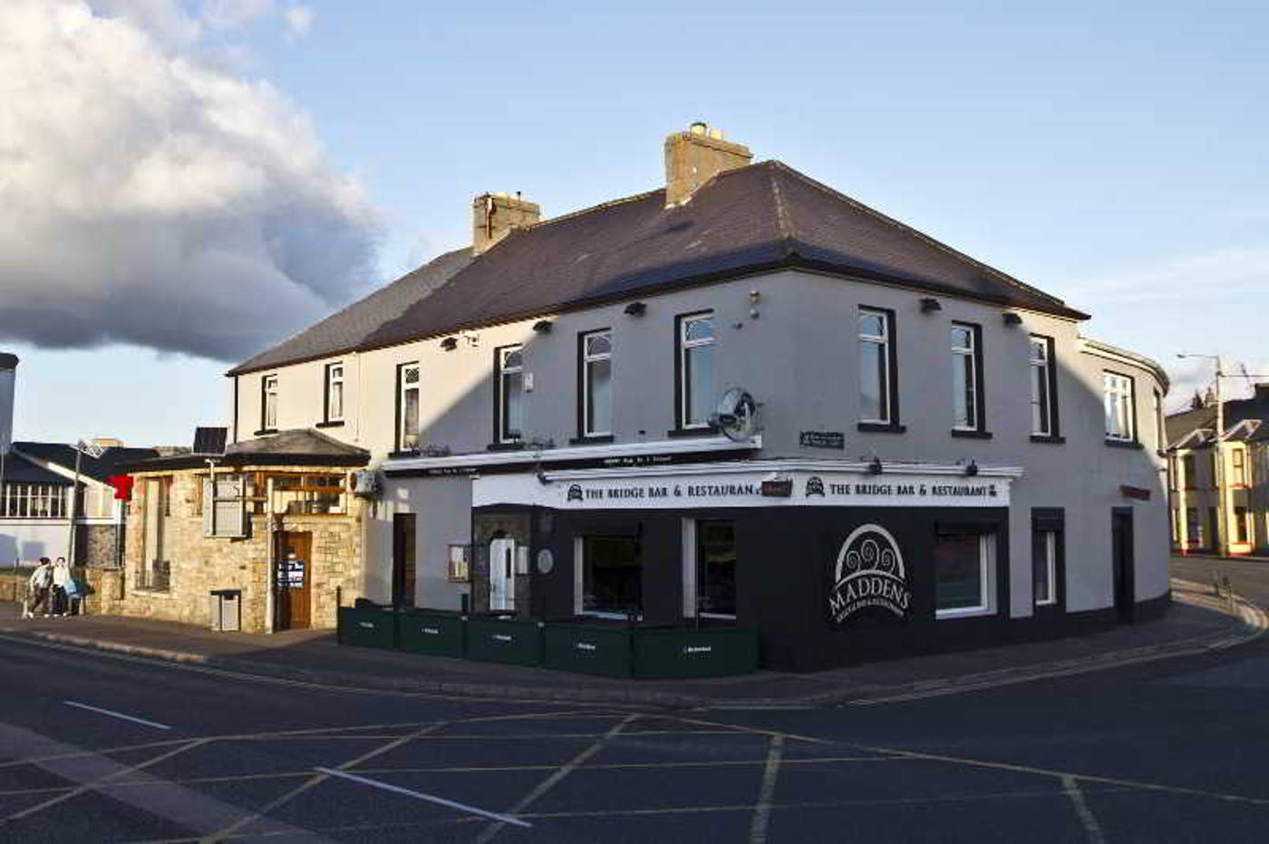 Maddens Bridge Bar and Restaurant - Ireland - co donegal - General view - 2