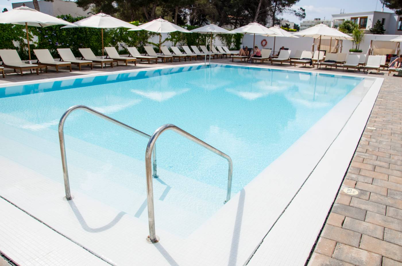 Hotel-Anfora-Ibiza-Pool-4