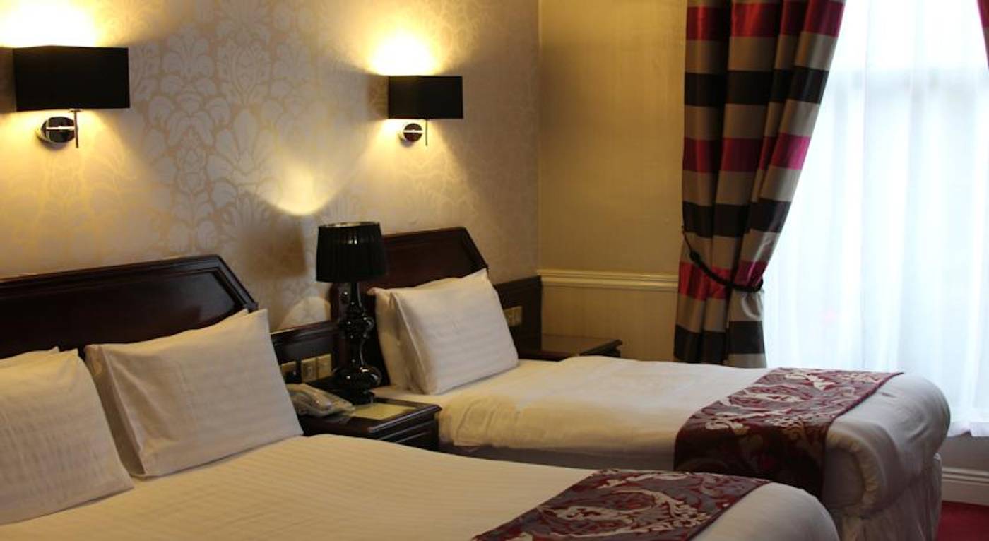 Harcourt-Hotel-Room-19