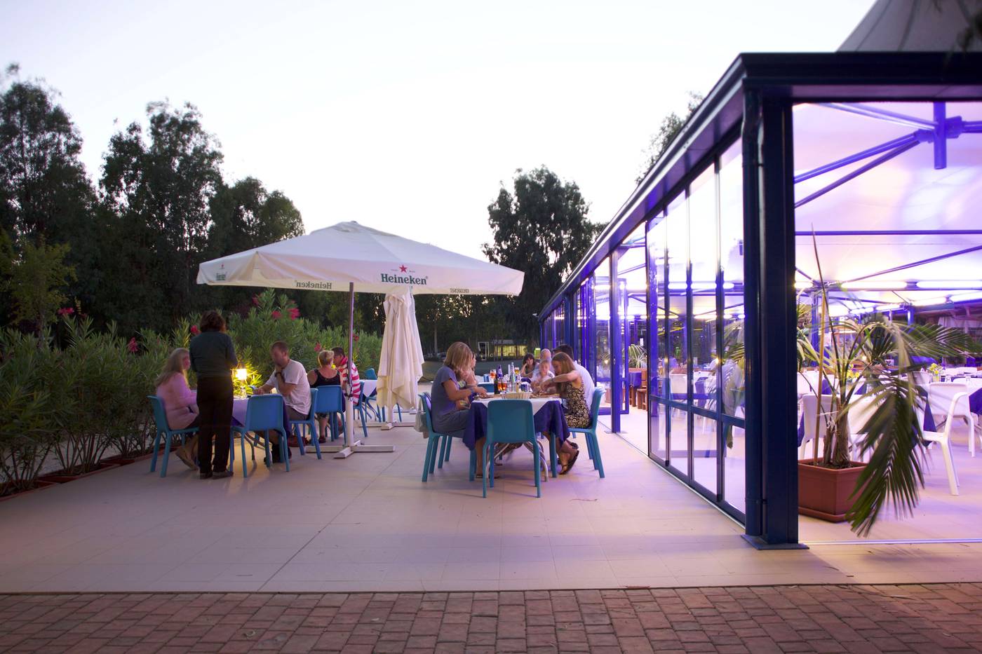 Camping-Village-Laguna-Blu-Restaurant-18