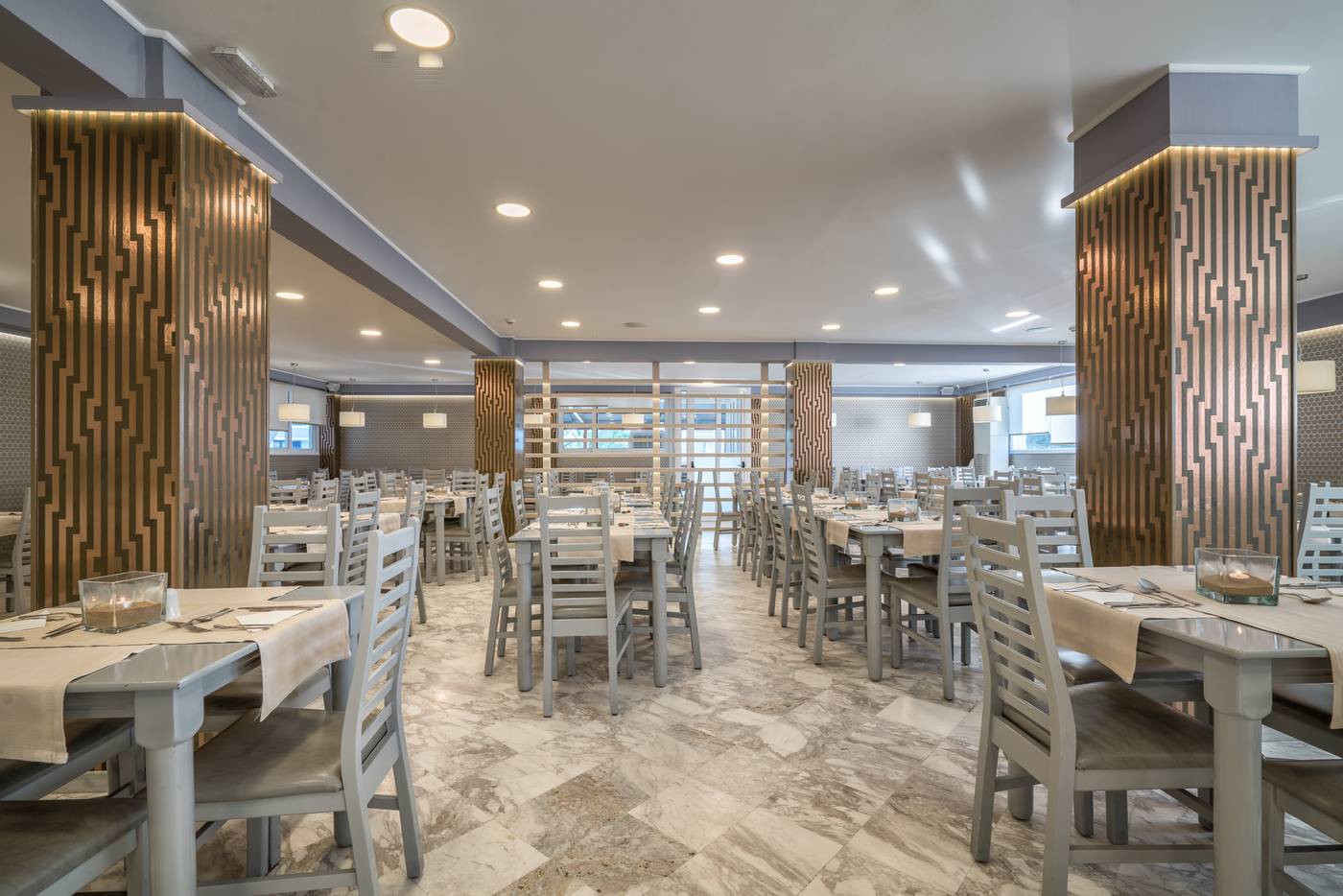 Golden-Sun-Restaurant-9