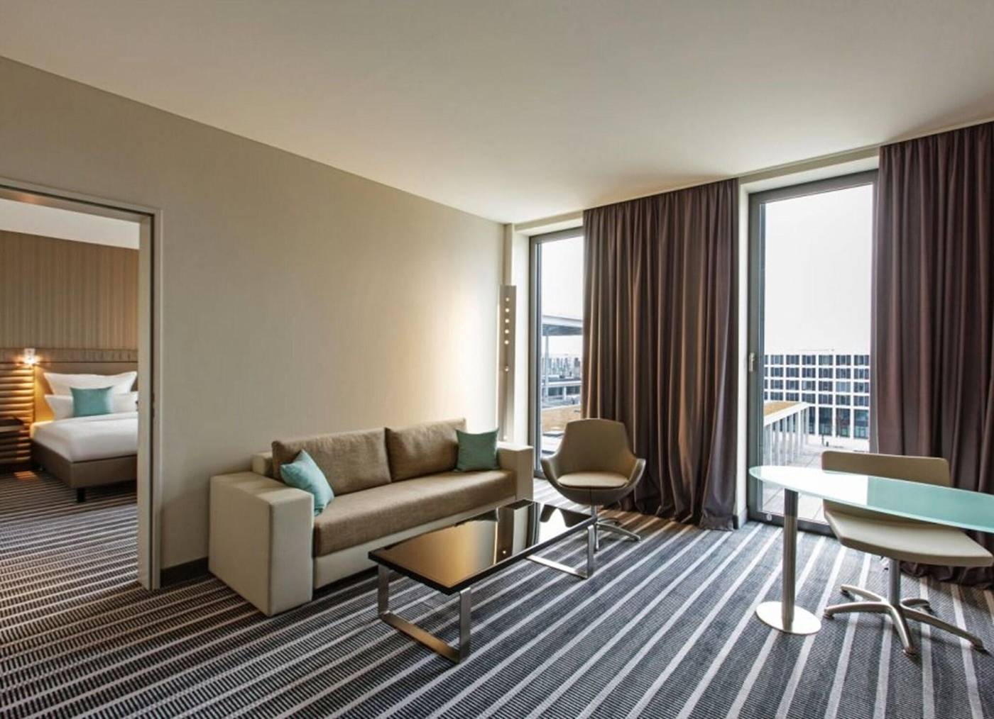 Steigenberger-Airport-Hotel-Berlin-Room-9