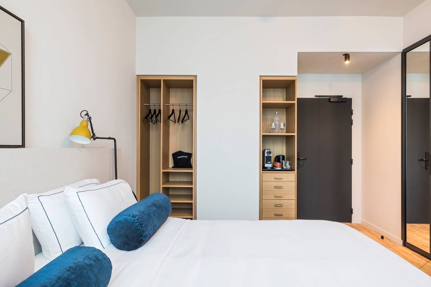 Le-Grand-Quartier-Room-5