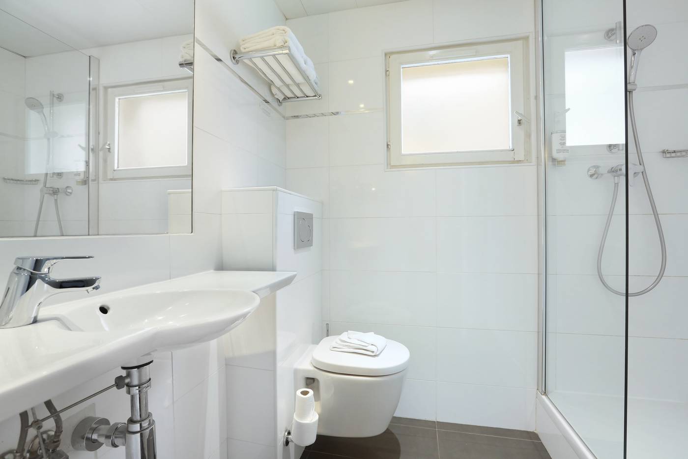 Hotel-Beaugrenelle-Tour-Eiffel-Room-26