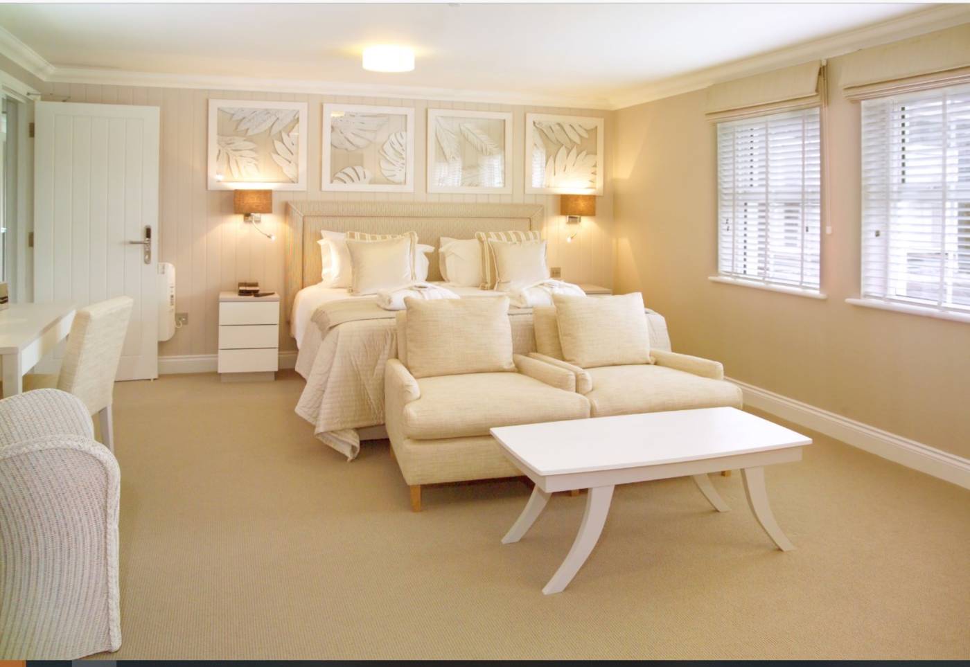 La-Place-Hotel-Room-7