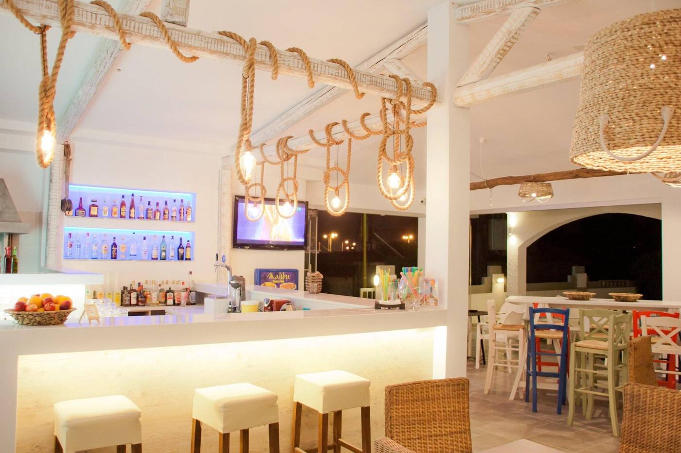 Malibu-Boutique-Bar-50