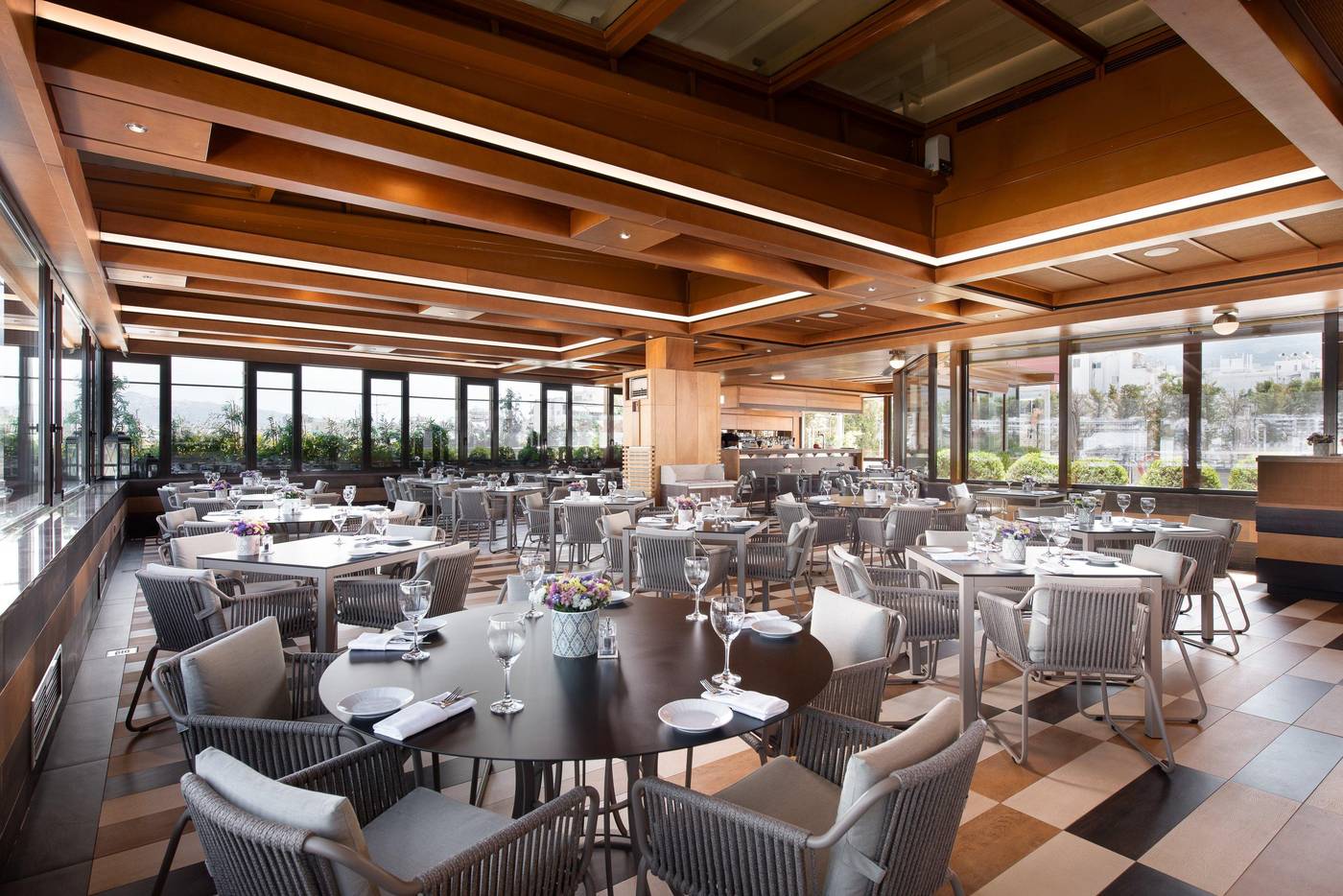 Crowne-Plaza-Athens-Restaurant-49