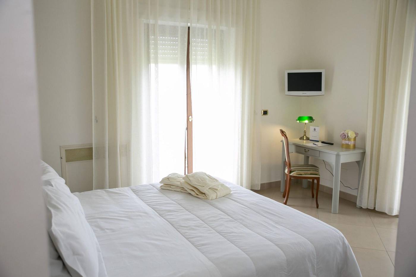 Resort-Sant-Angelo---SPA-Room-16