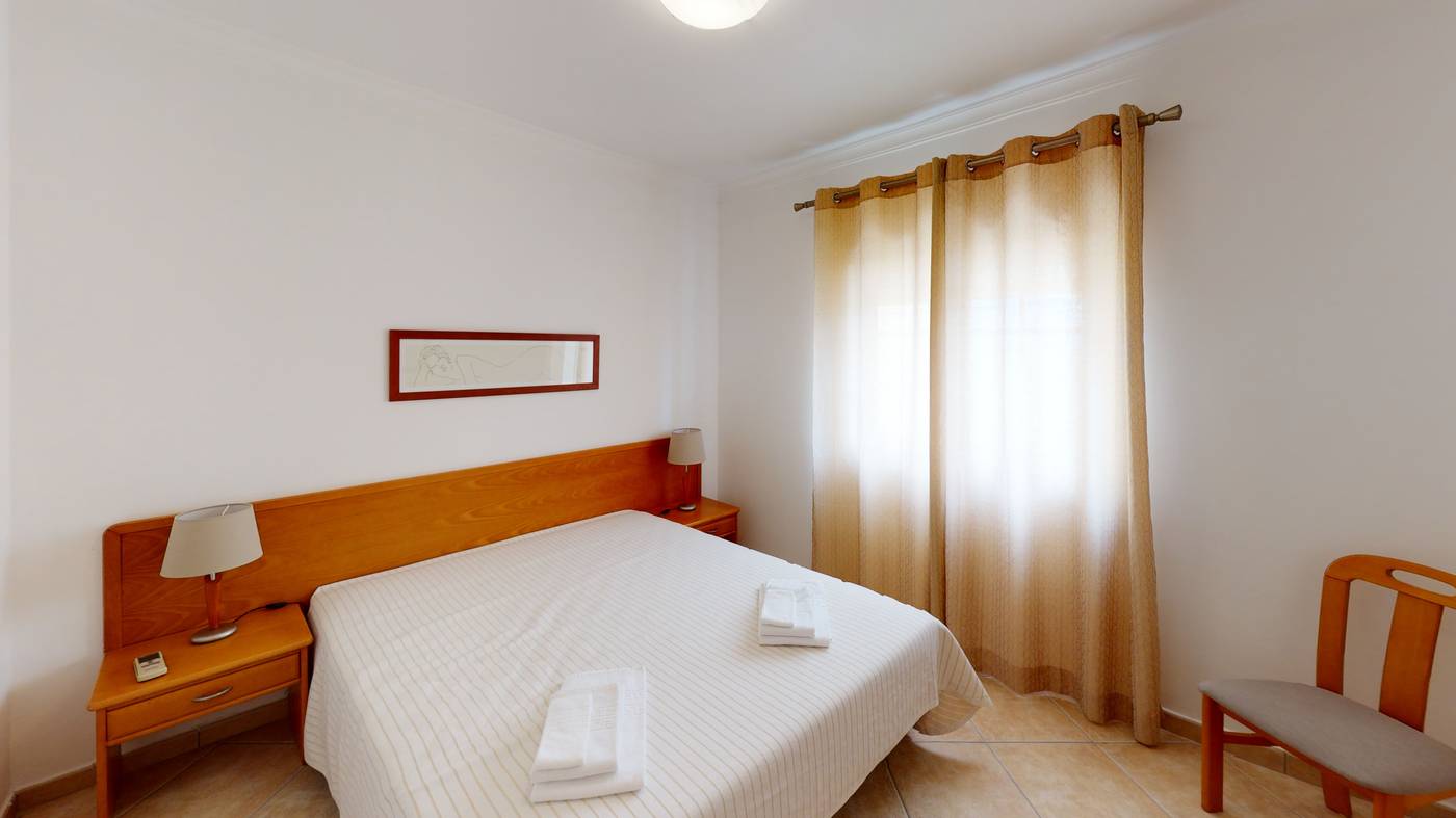 Real-Lota-Room-25