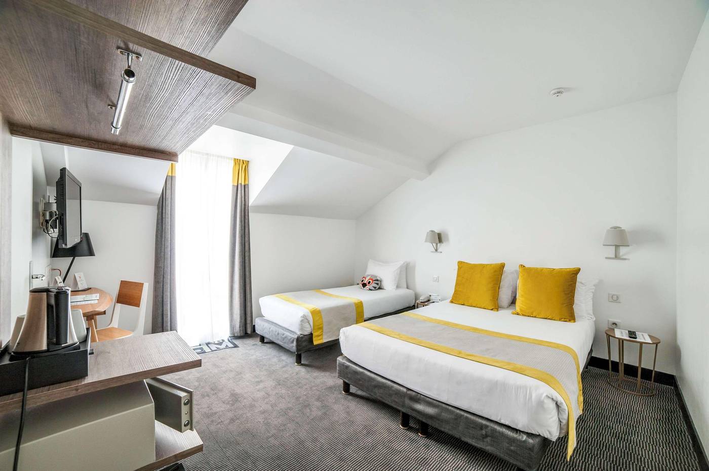 George-Astotel-Room-12