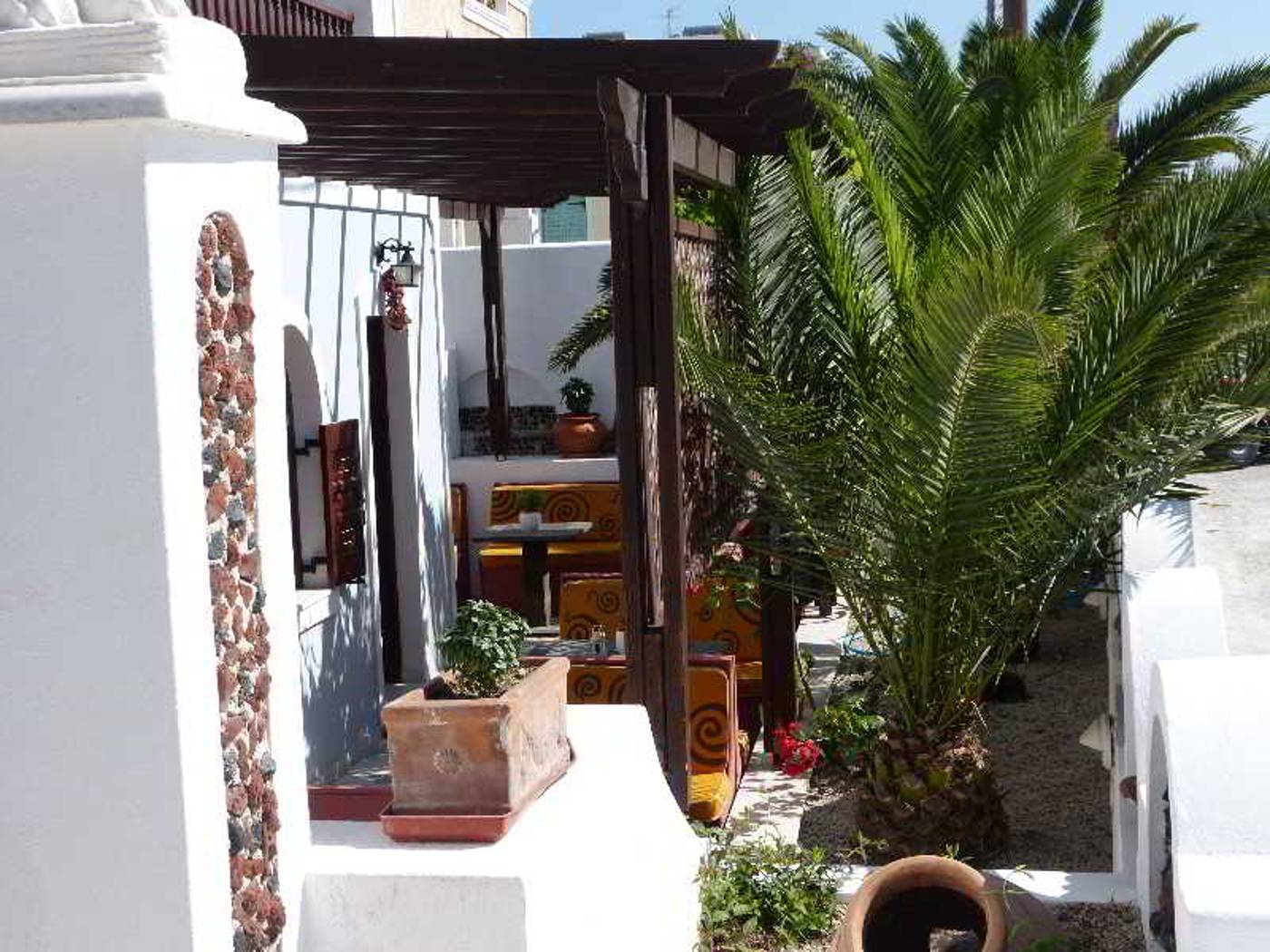 Aparthotel-Black-Sand-General-view-13