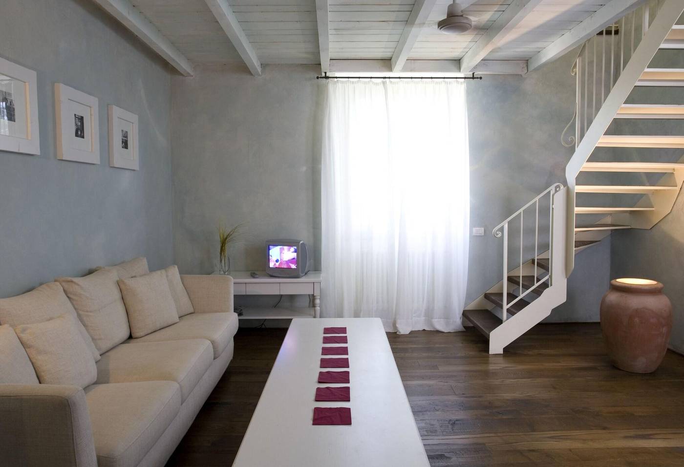 Villa-Cassia-Di-Baccano-Room-15