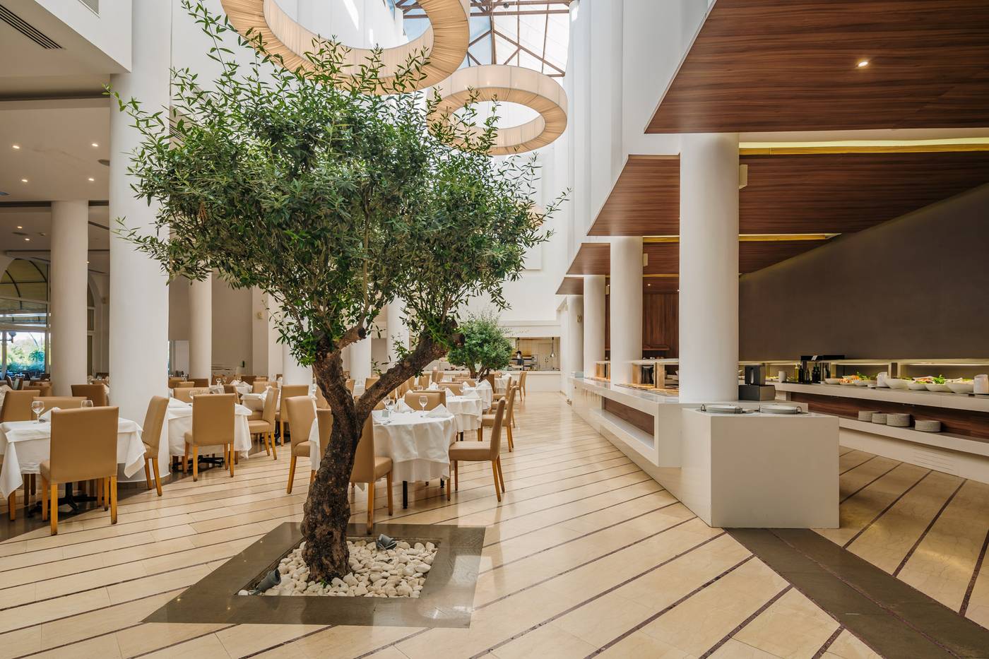 lindosroyal_Main Restaurant 1.jpg