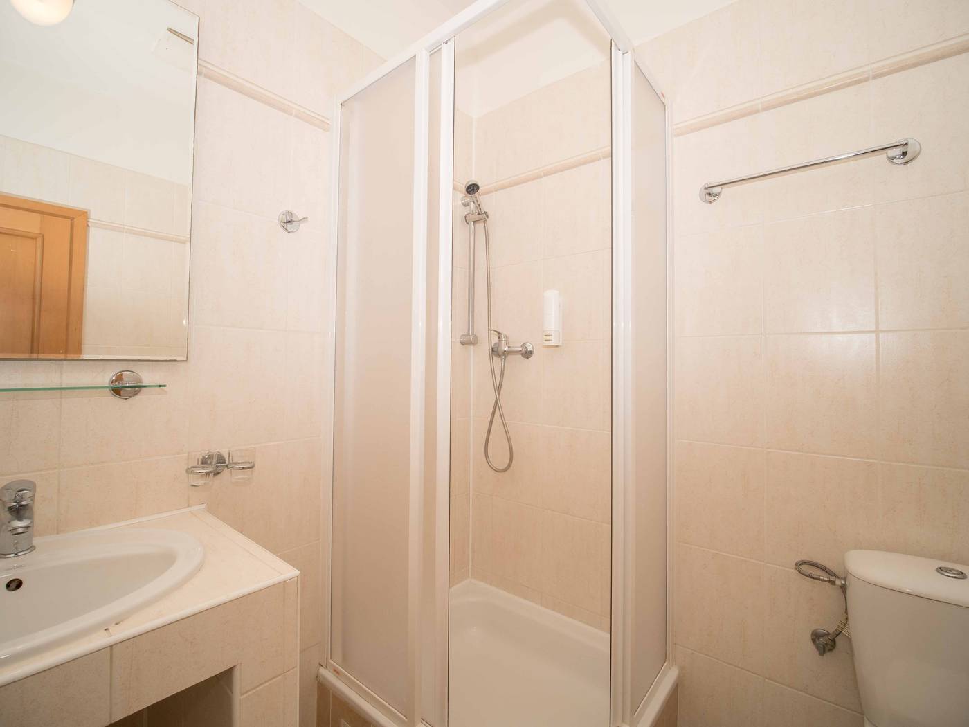 Alton-Prague-Room-11