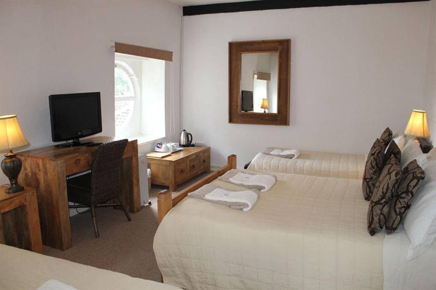 The Coach House-United Kingdom-Hambrook-General view-8